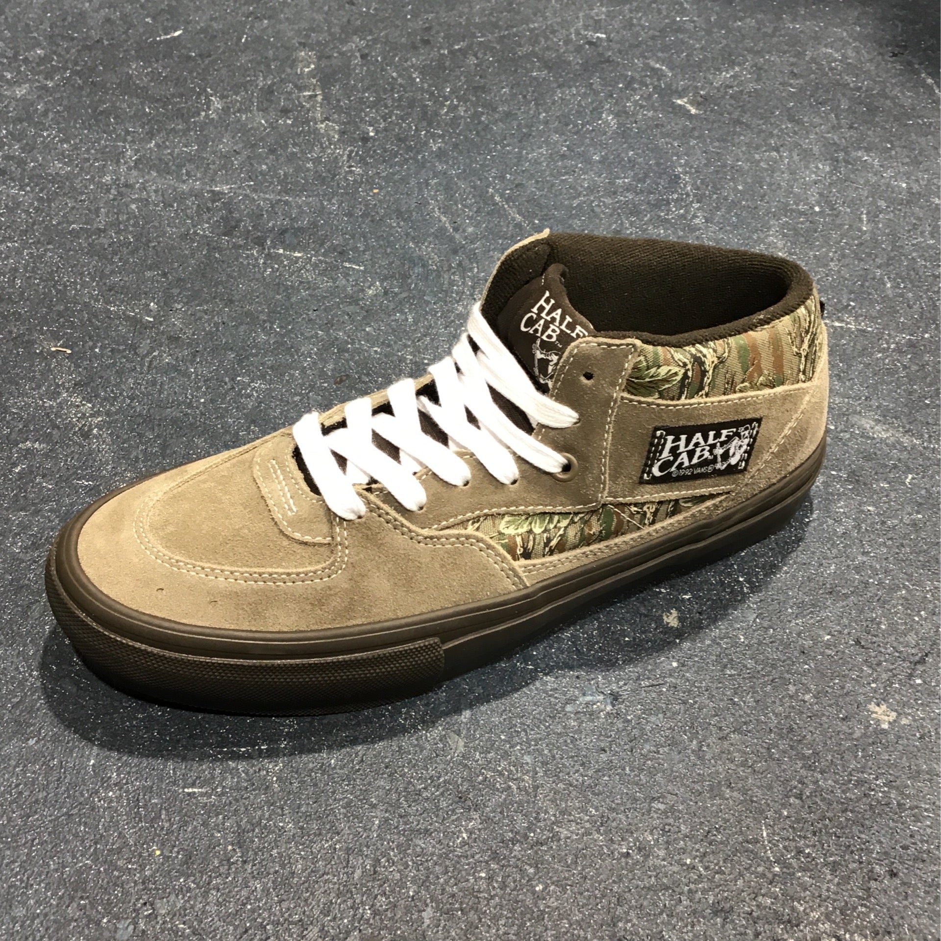 【着後レビューで 送料無料】 CAB HALF SKATE VANS (PEDRO Shop Skate McGills | CAMO) DELFINO 靴